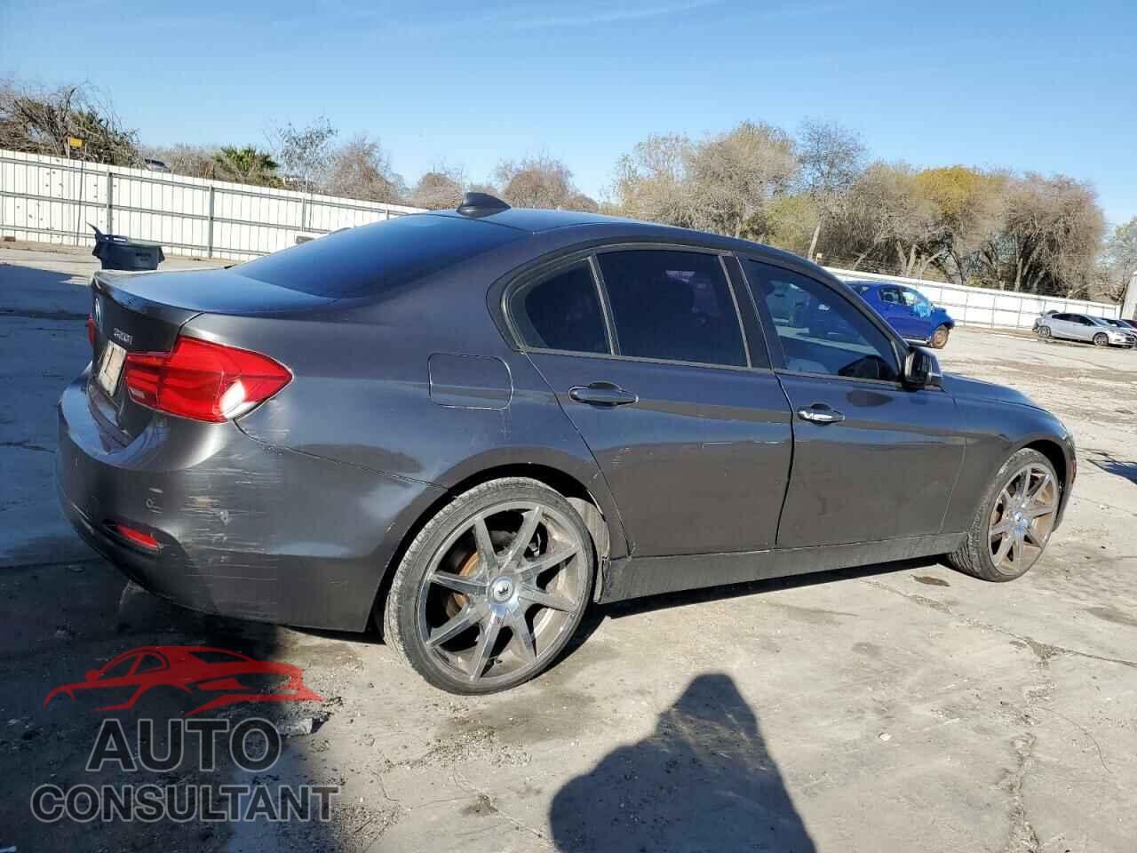 BMW 3 SERIES 2016 - WBA8E1G58GNT33889