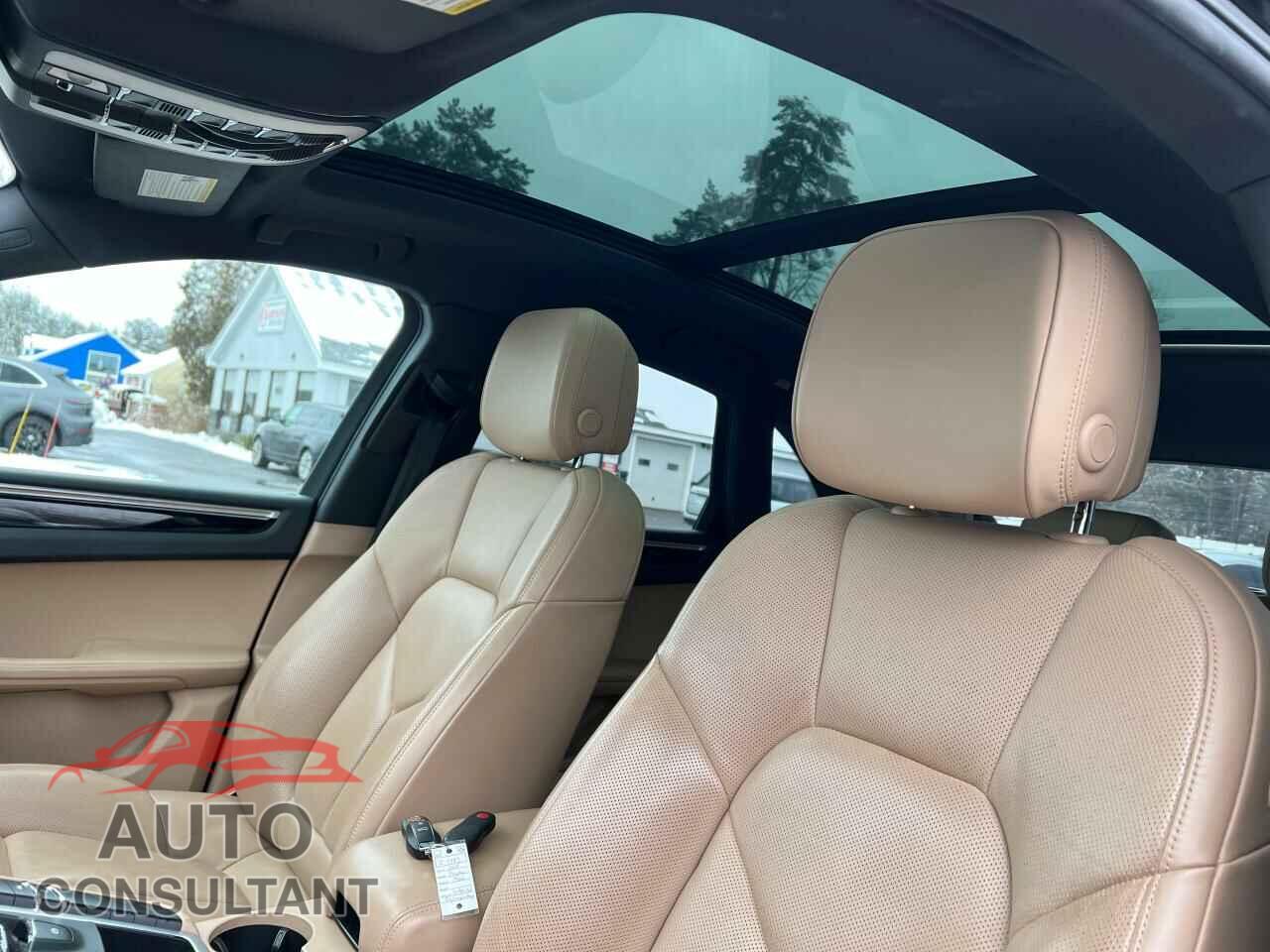 PORSCHE MACAN 2020 - WP1AA2A57LLB11329