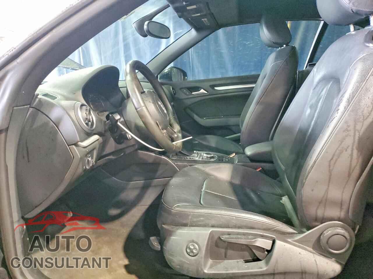 AUDI A3 2015 - WAU7FLFF8F1050624