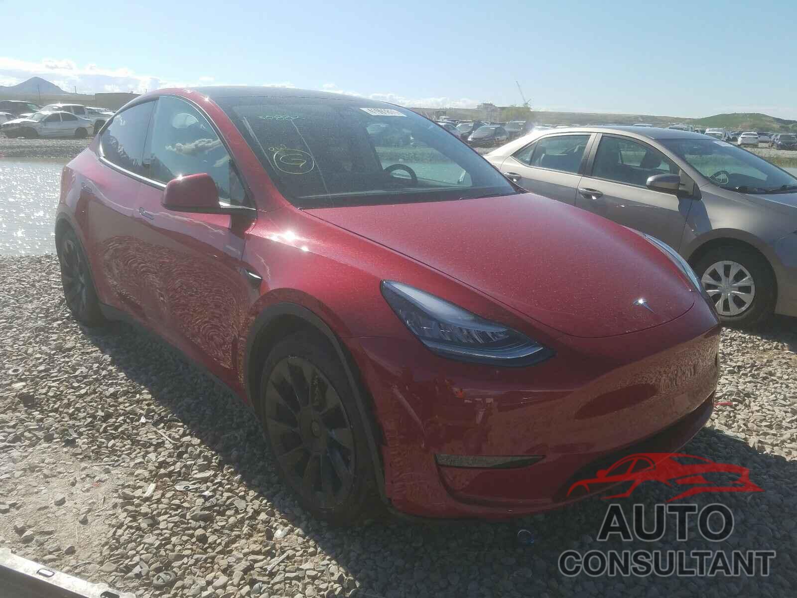 TESLA MODEL Y 2021 - 5YJYGDEE6MF068482