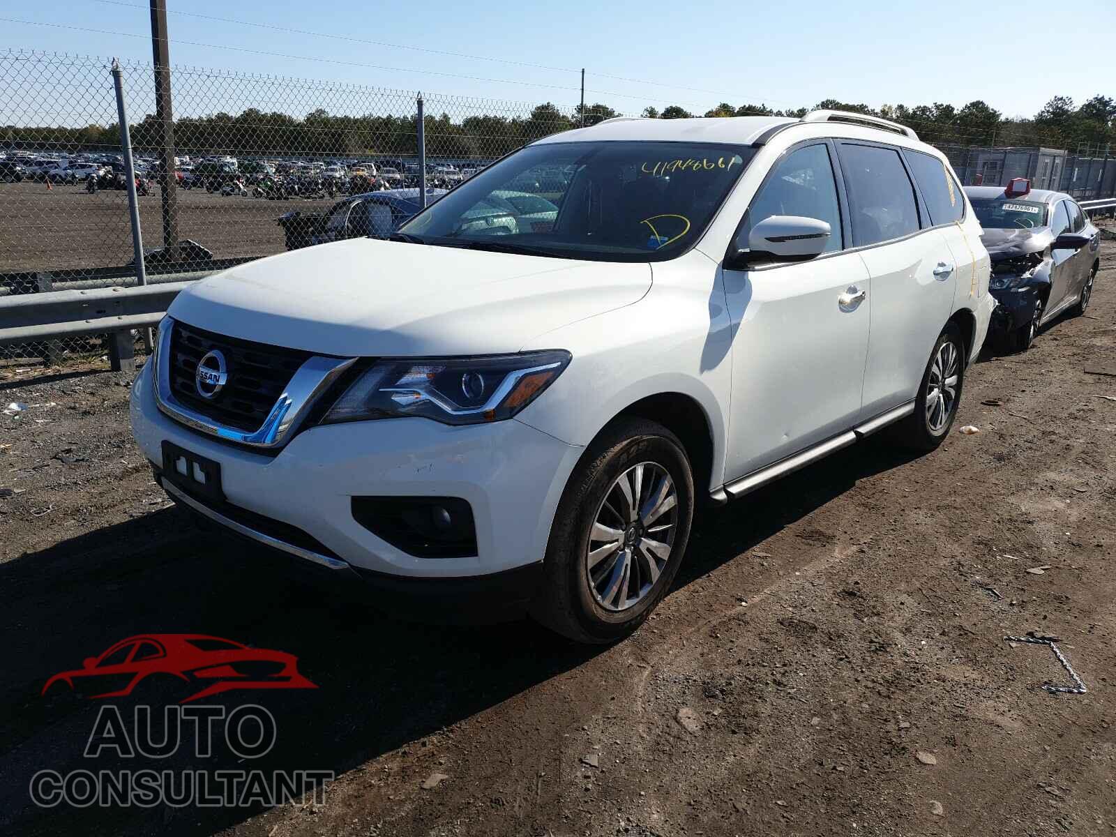 NISSAN PATHFINDER 2018 - 5N1DR2MM9JC663806