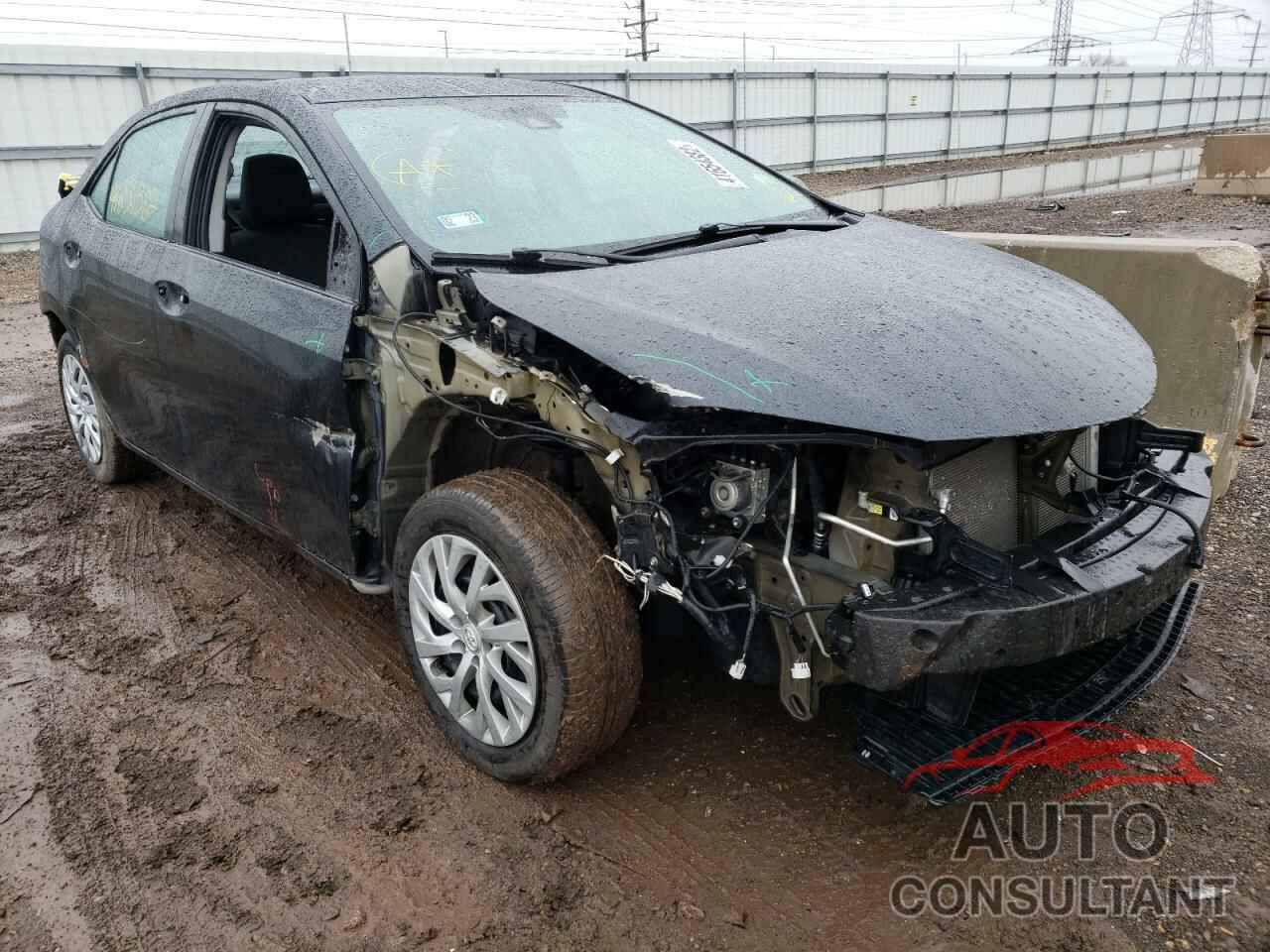 TOYOTA COROLLA 2018 - 5YFBURHE0JP800628