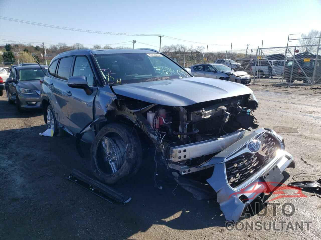 TOYOTA HIGHLANDER 2020 - 5TDXBRCH6LS008099