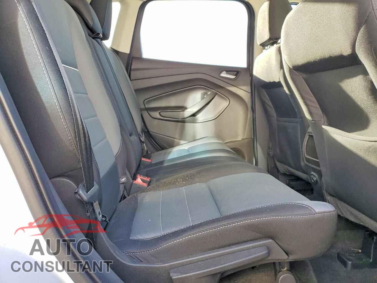 FORD ESCAPE 2015 - 1FMCU0GX7FUC29051