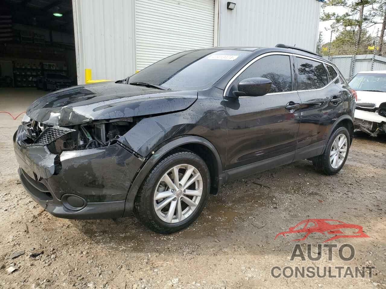 NISSAN ROGUE 2018 - JN1BJ1CP0JW163107