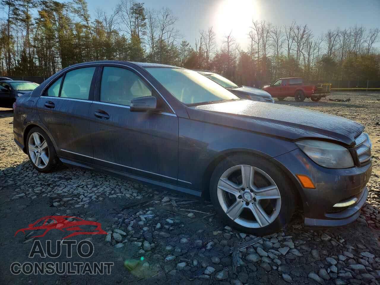 MERCEDES-BENZ C 2011 - WDDGF8BB8BF525680
