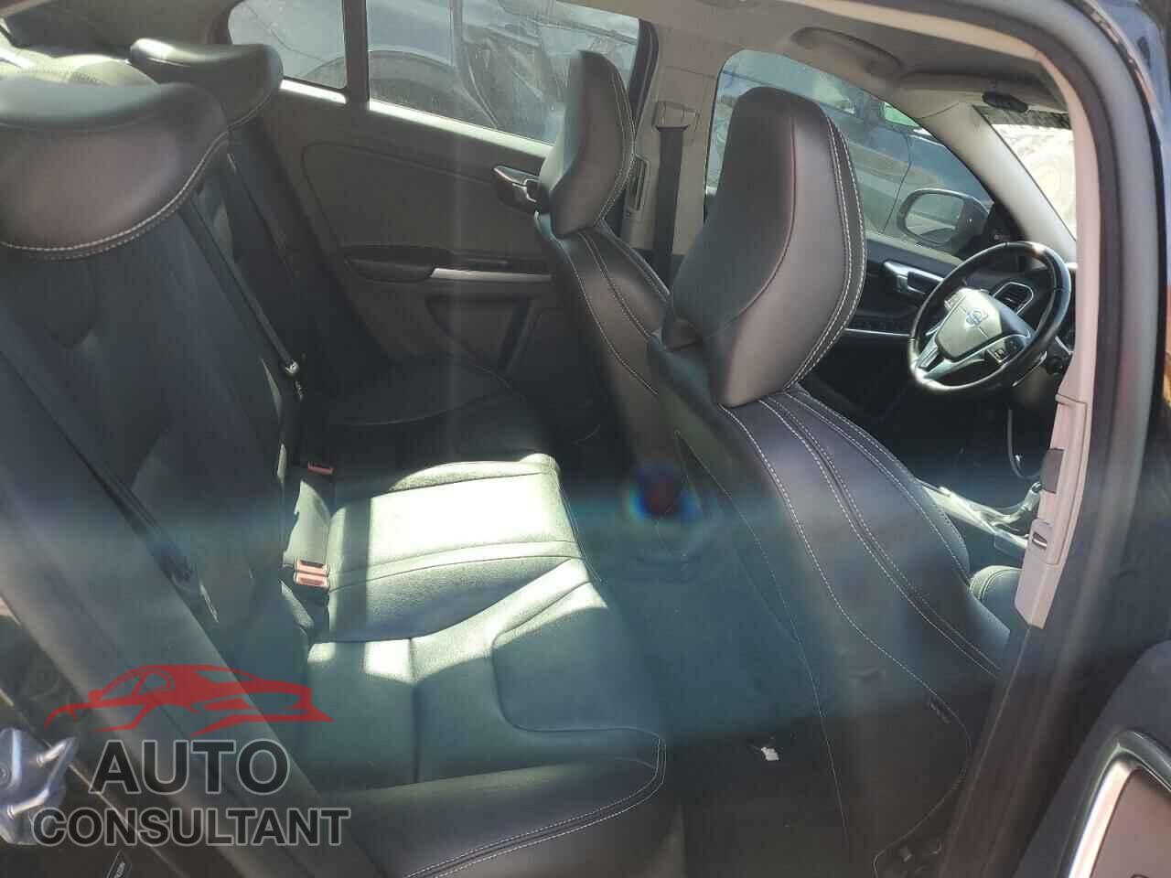 VOLVO S60 2017 - YV140MTL3H2433384