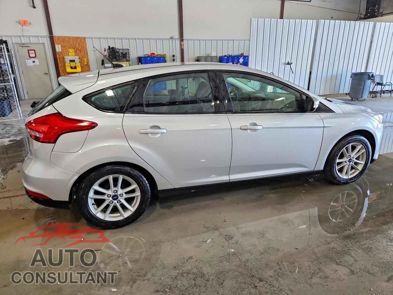 FORD FOCUS 2017 - 1FADP3K26HL332926