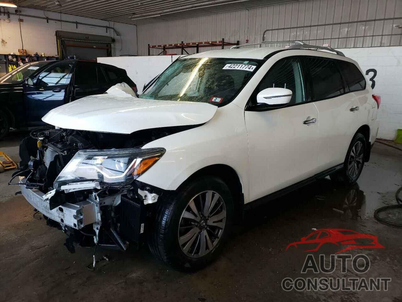 NISSAN PATHFINDER 2017 - 5N1DR2MM2HC661938