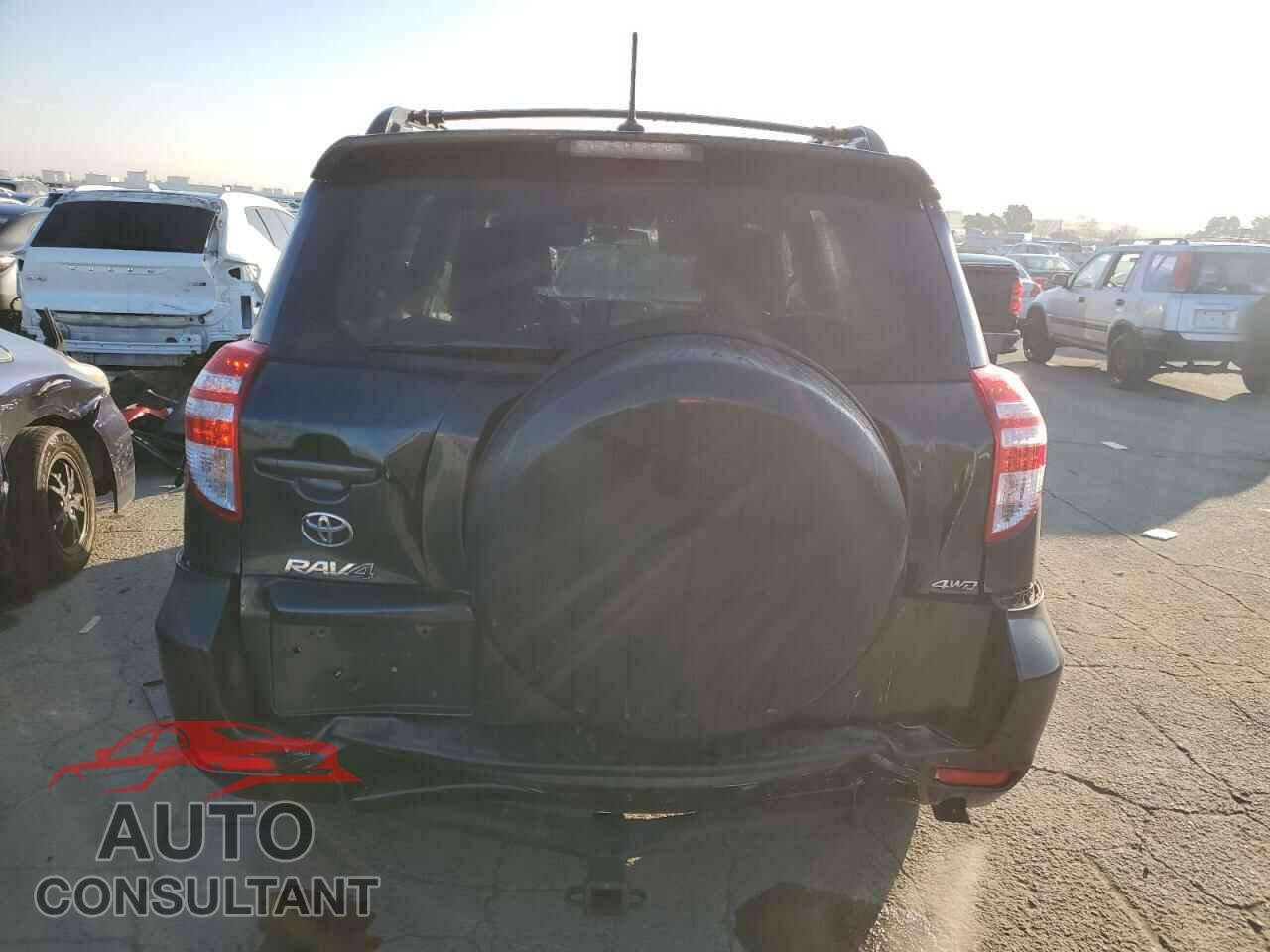 TOYOTA RAV4 2012 - 2T3BF4DV9CW247019