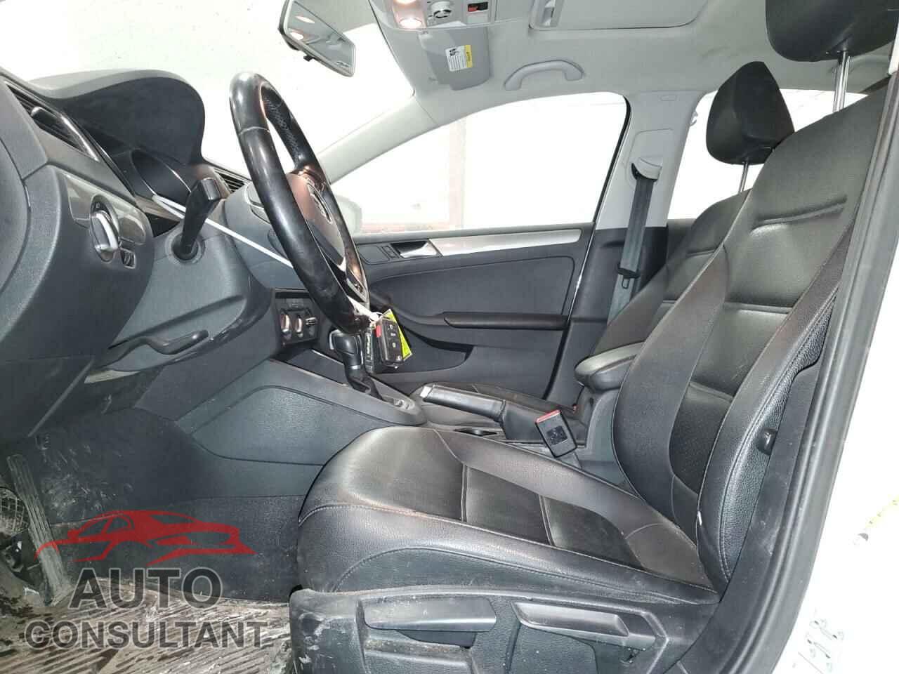 VOLKSWAGEN JETTA 2017 - 3VWDB7AJ1HM255077