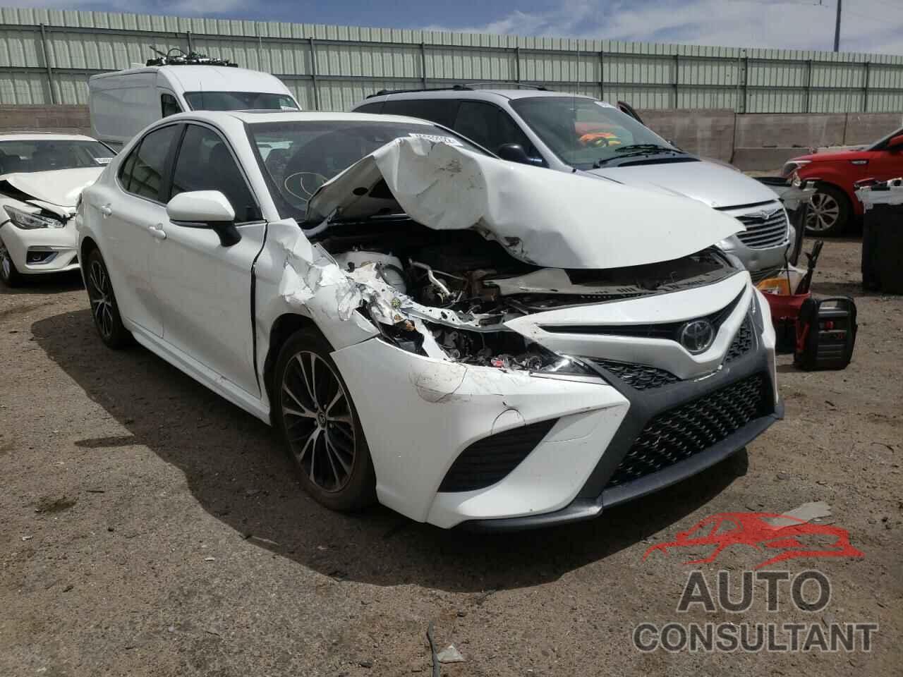 TOYOTA CAMRY 2018 - JTNB11HK5J3005210