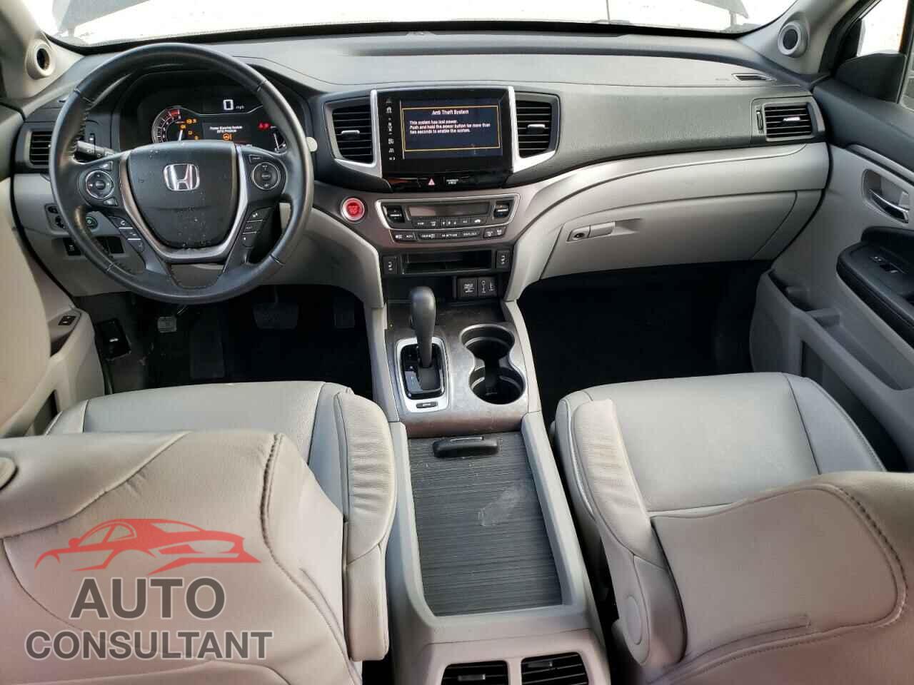 HONDA PILOT 2017 - 5FNYF5H50HB018106