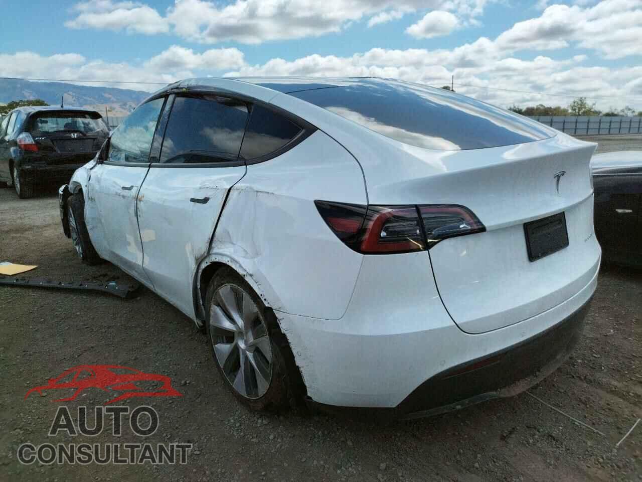 TESLA MODEL Y 2022 - 7SAYGAEE9NF349694