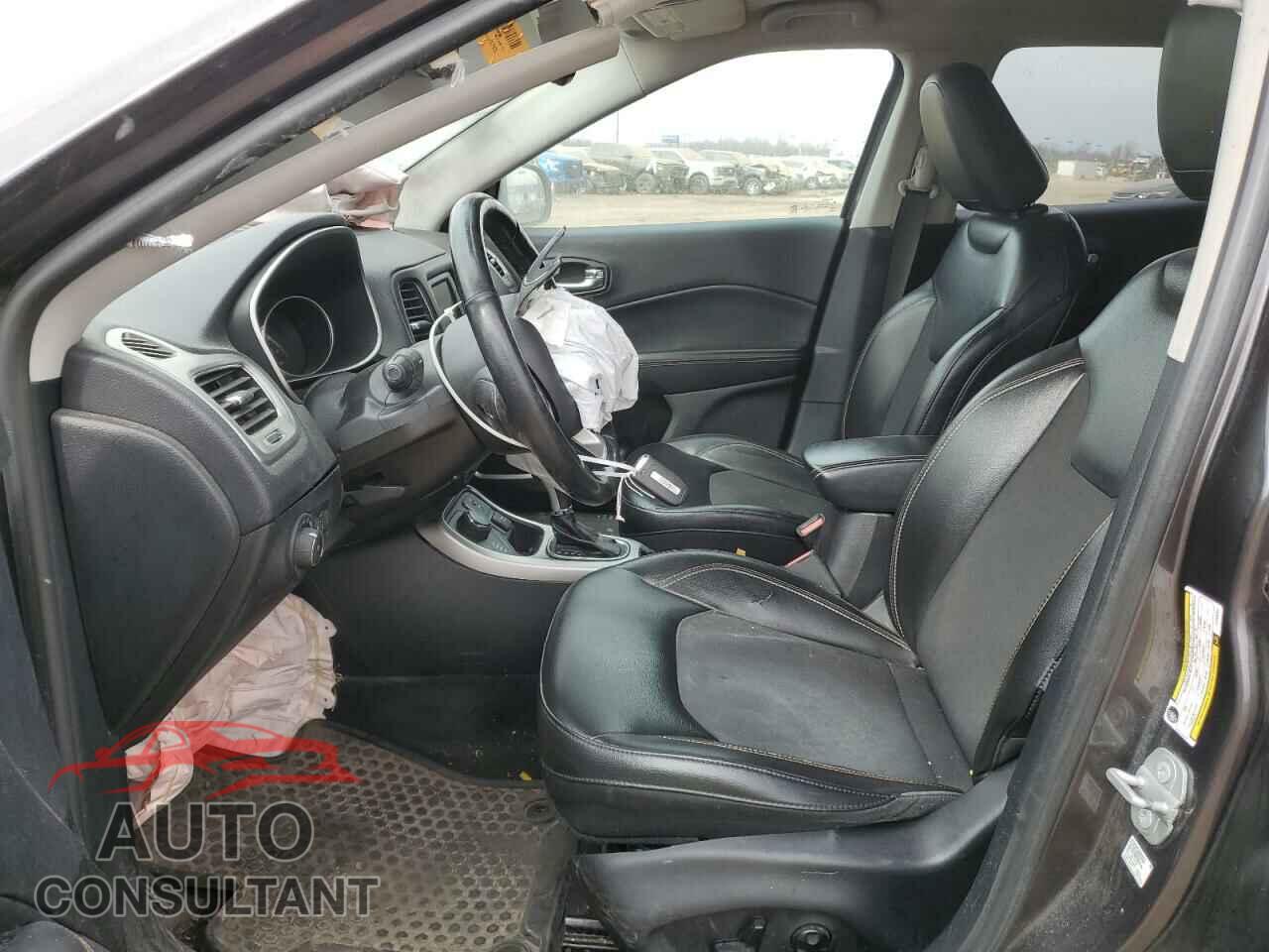 JEEP COMPASS 2018 - 3C4NJDBB6JT343327