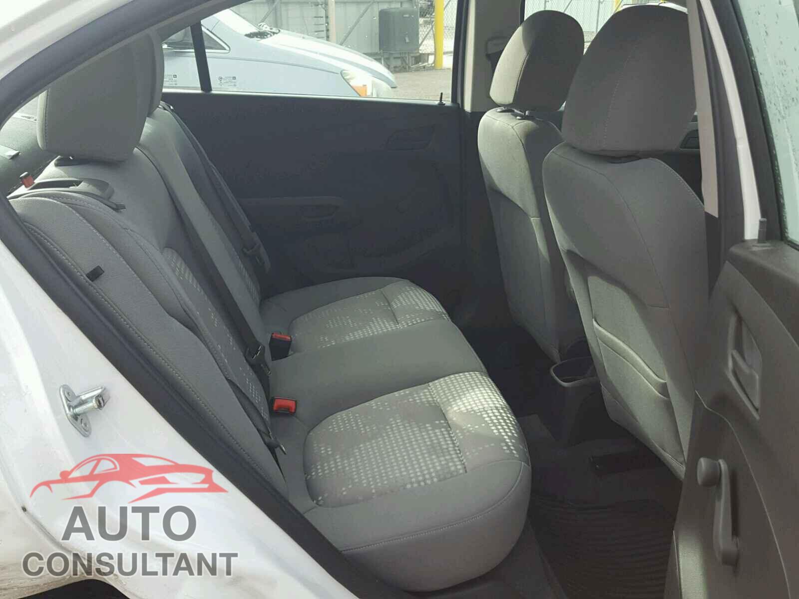 CHEVROLET SONIC 2017 - 1G1JB5SH0H4137967