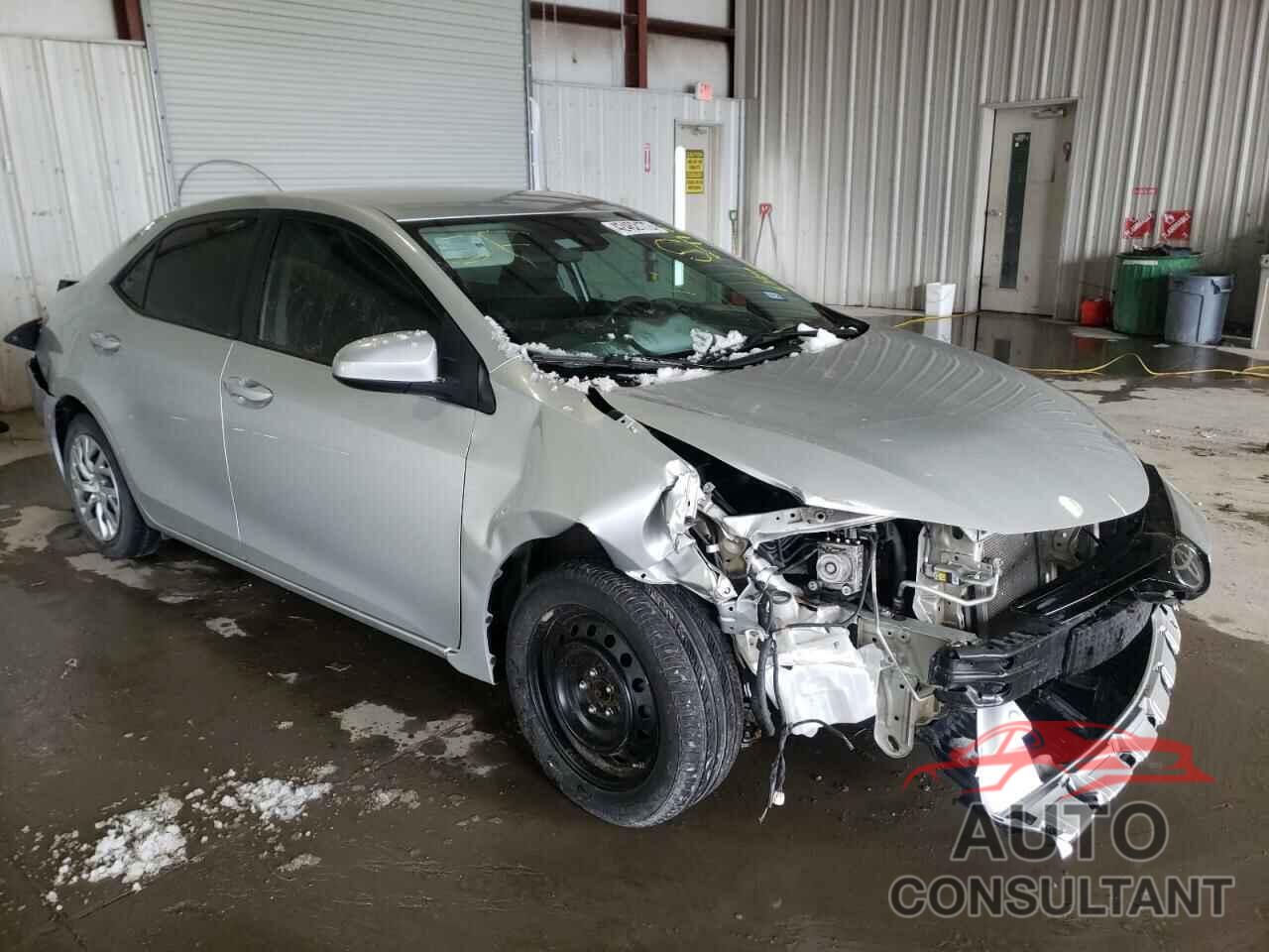 TOYOTA COROLLA 2018 - 5YFBURHE2JP832058