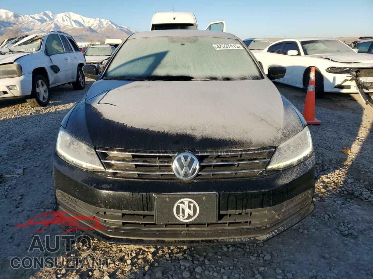VOLKSWAGEN JETTA 2017 - 3VW2B7AJXHM213515