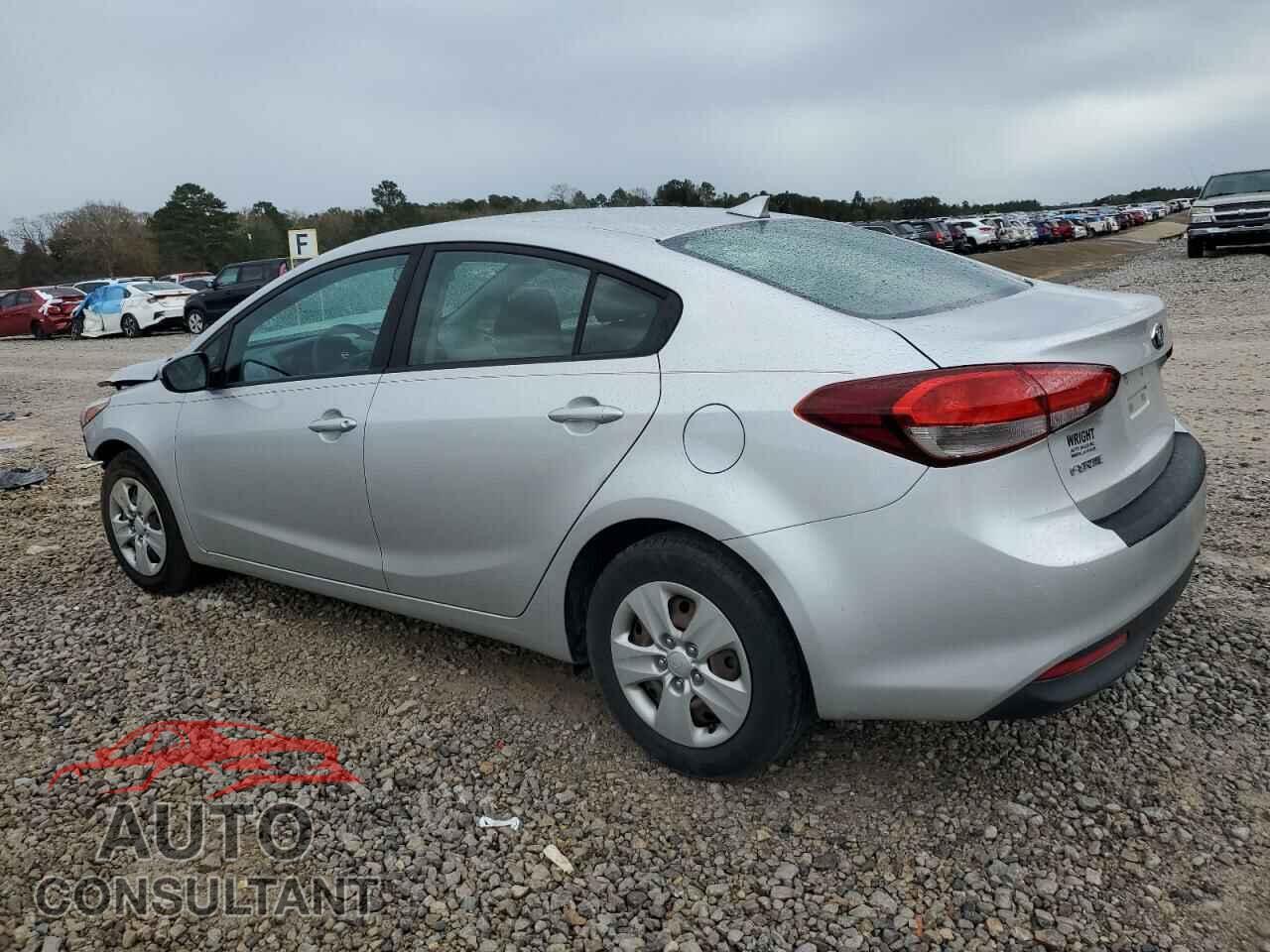 KIA FORTE 2017 - 3KPFK4A74HE017149
