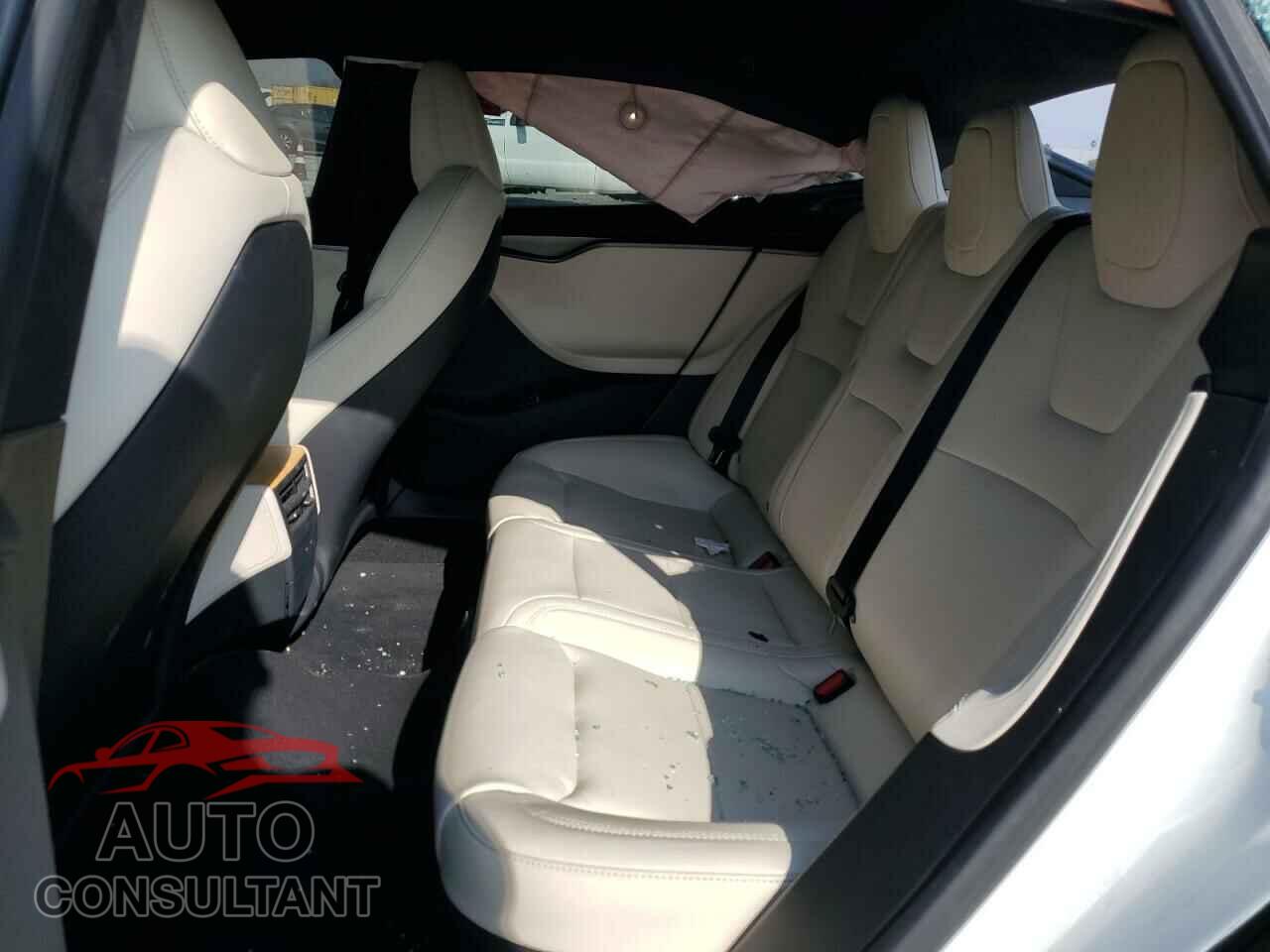 TESLA MODEL S 2021 - 5YJSA1E23MF419182