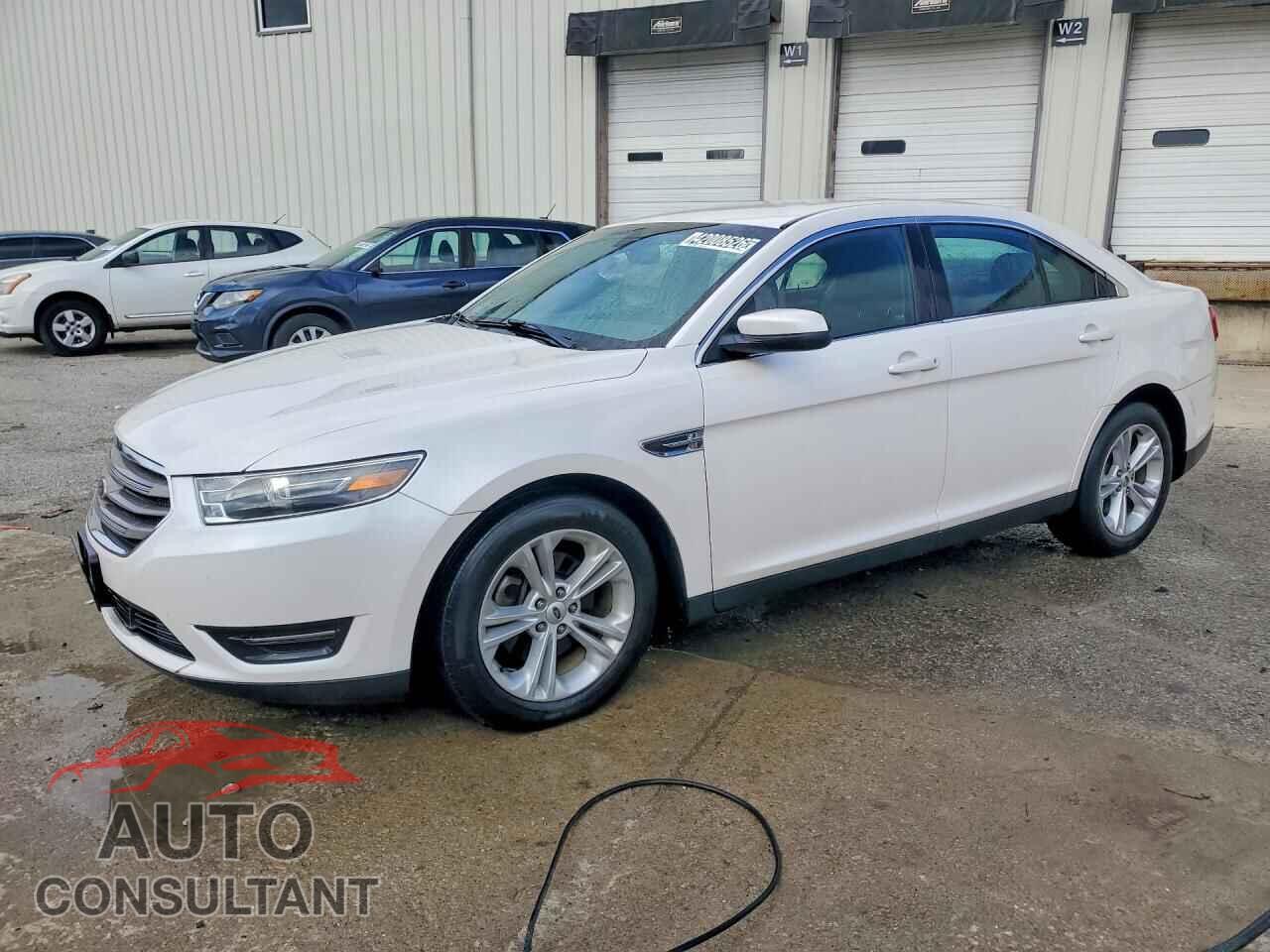FORD TAURUS 2015 - 1FAHP2H86FG208667