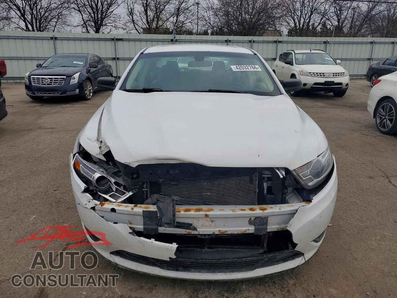 FORD TAURUS 2018 - 1FAHP2D88JG112263