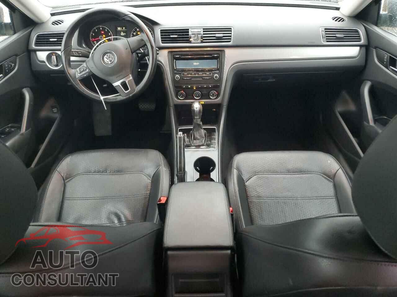 VOLKSWAGEN PASSAT 2014 - 1VWAS7A31EC037092