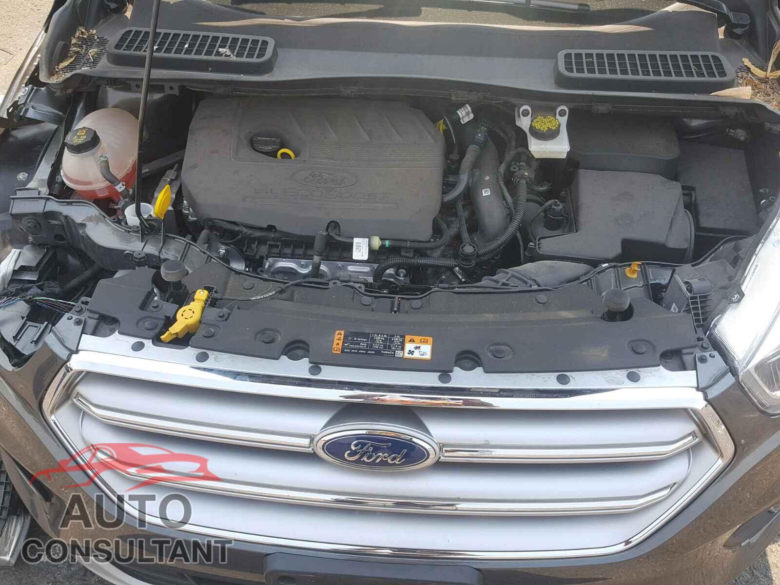 FORD ESCAPE SE 2017 - 1FMCU0GD2HUD12265