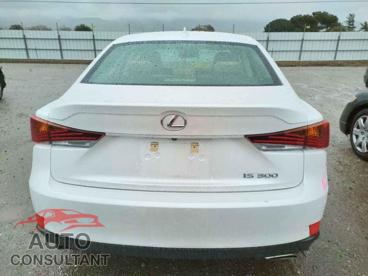 LEXUS IS 2018 - JTHBA1D29J5065911