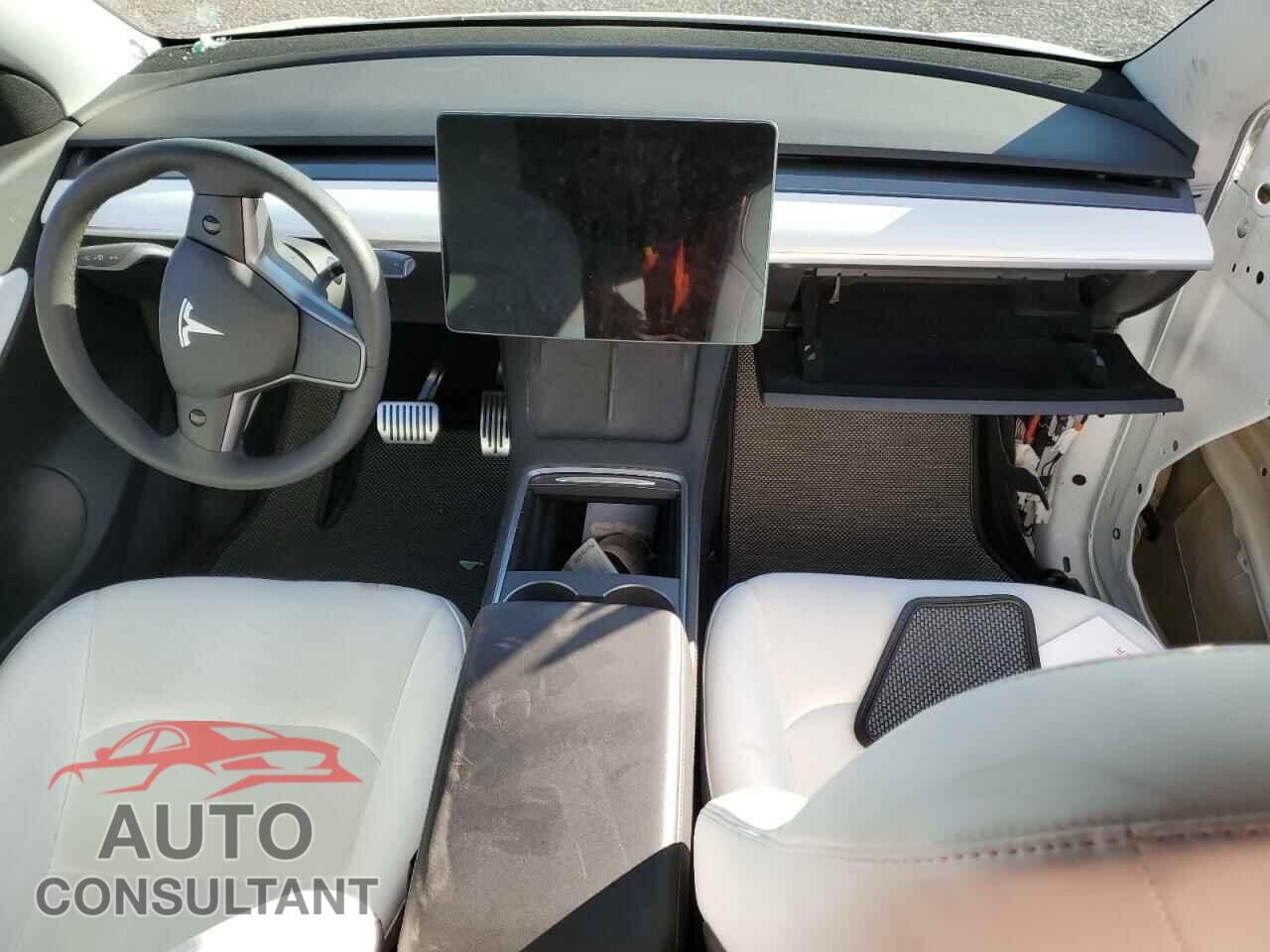 TESLA MODEL Y 2022 - 7SAYGDEE9NF359286