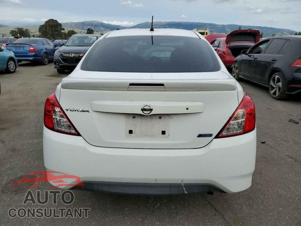 NISSAN VERSA 2016 - 3N1CN7AP2GL836850