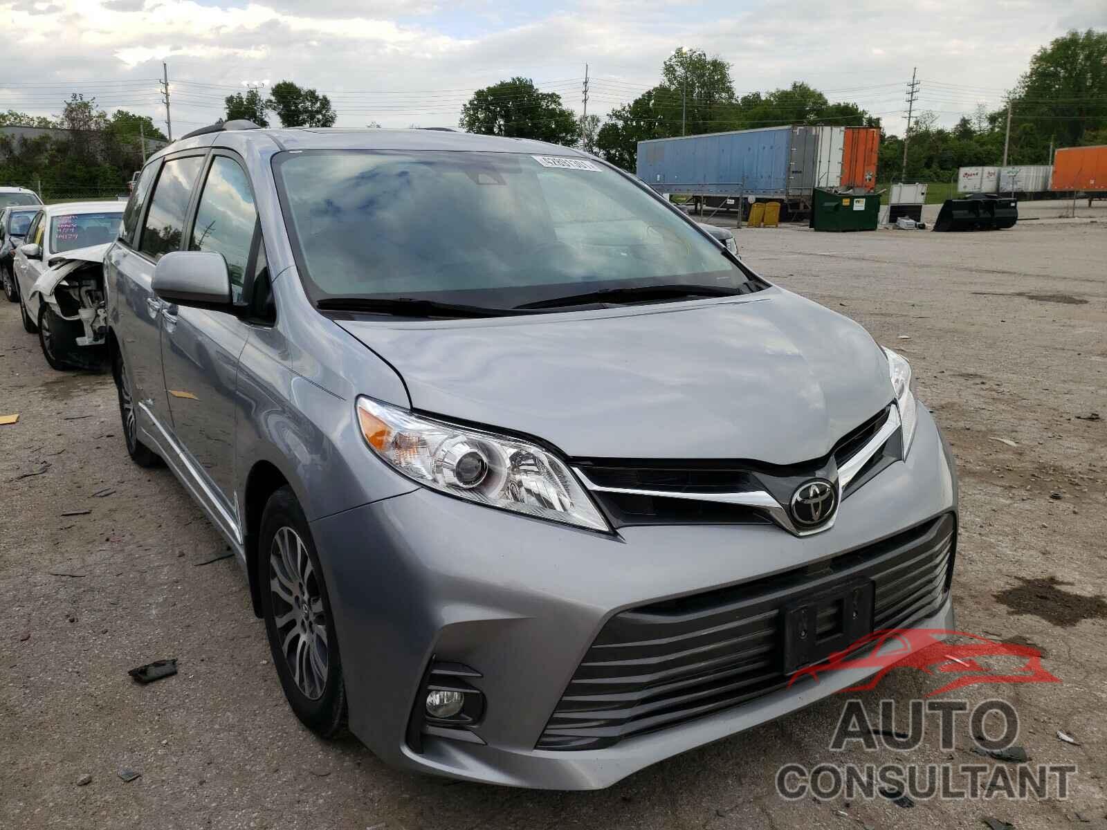 TOYOTA SIENNA 2018 - 5TDYZ3DC4JS955428