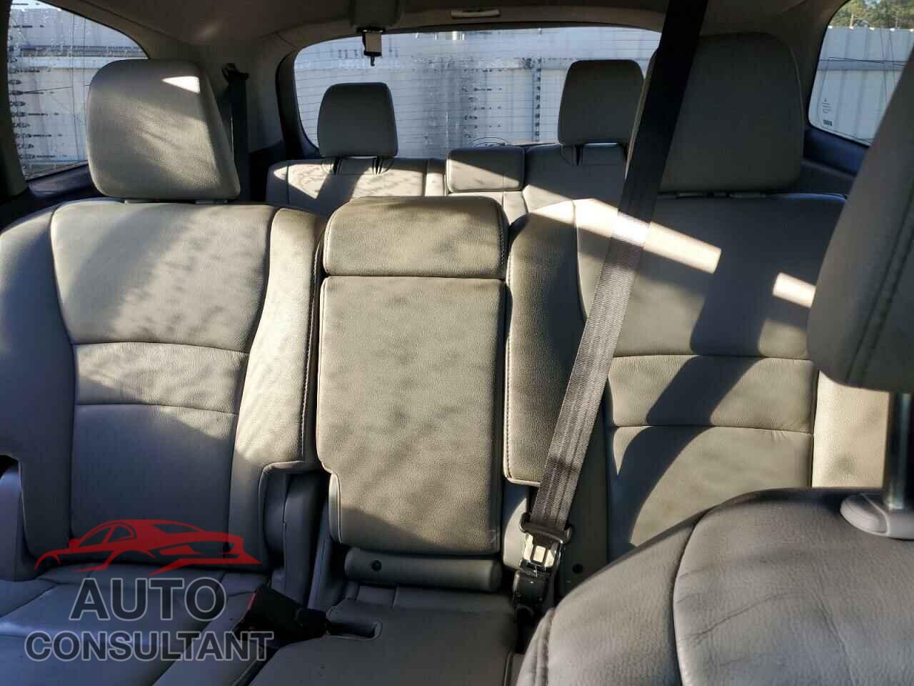 HONDA PILOT 2016 - 5FNYF5H95GB025716