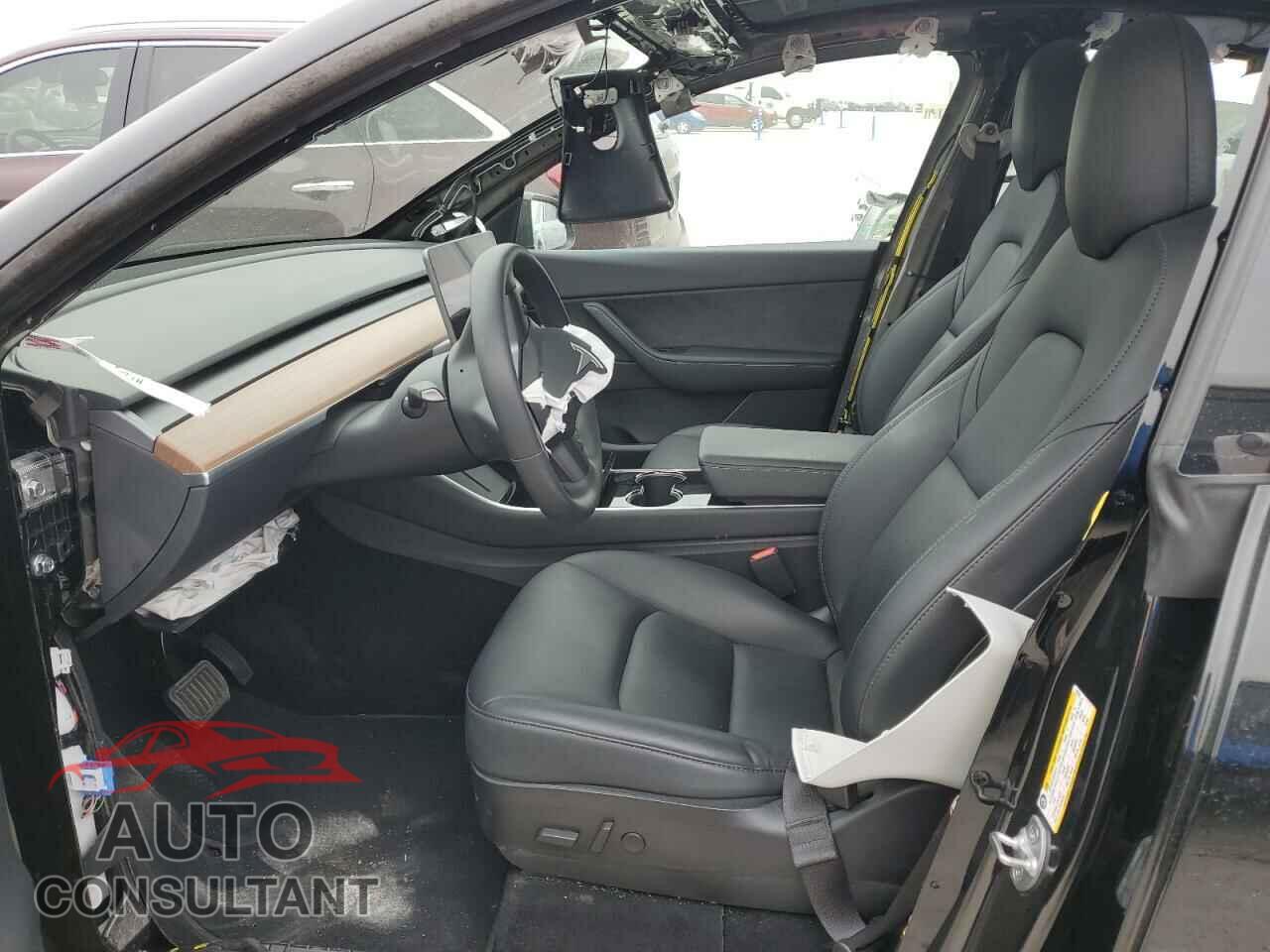 TESLA MODEL Y 2020 - 5YJYGDEE0LF016151