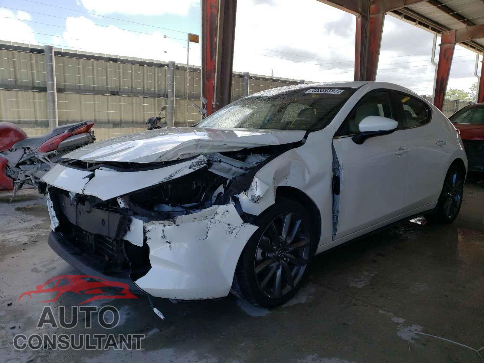 MAZDA 3 2019 - JM1BPBMM5K1125571