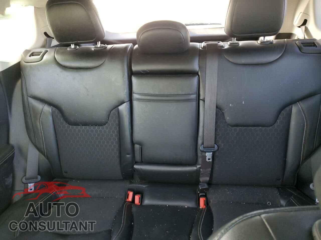 JEEP COMPASS 2019 - 3C4NJDBB9KT850773