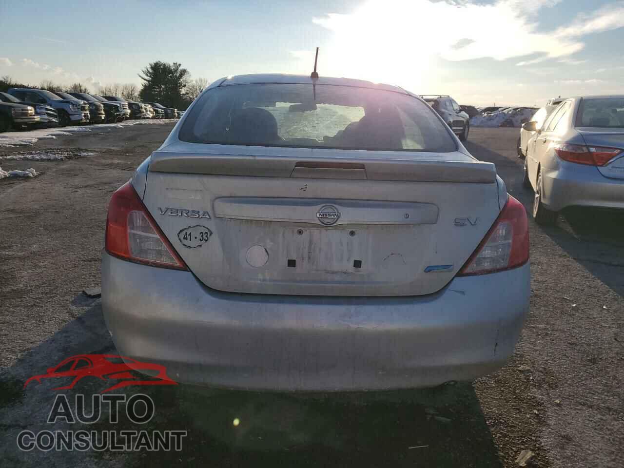 NISSAN VERSA 2014 - 3N1CN7AP9EL819749