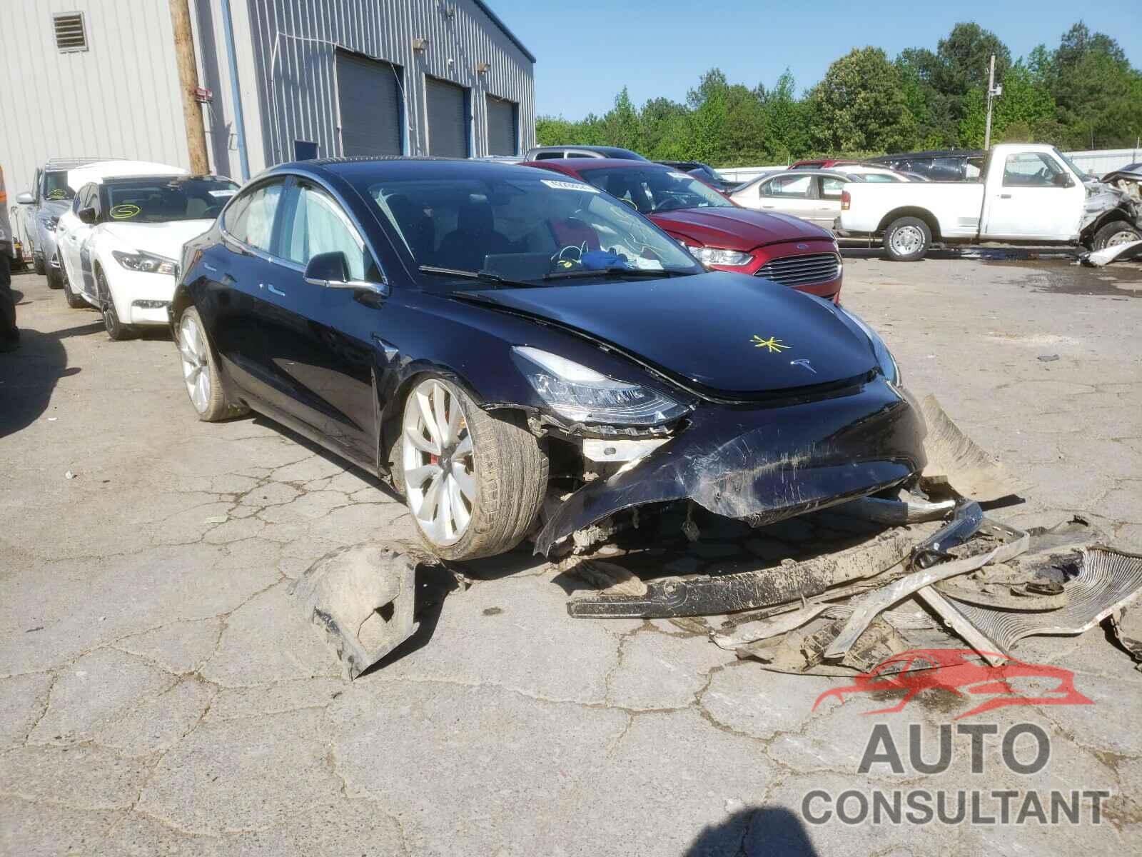 TESLA MODEL 3 2018 - 5YJ3E1EB4JF069758