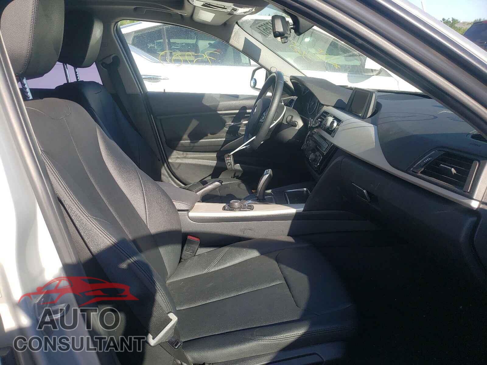 BMW 3 SERIES 2017 - WBA8E1G5XHNU12966