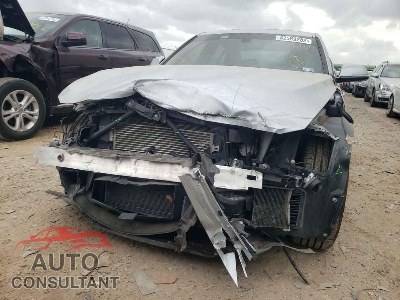 BMW 3 SERIES 2016 - WBA8B3G51GNT62655
