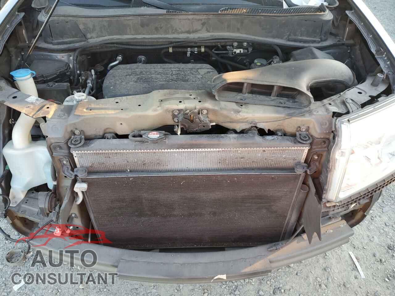 HONDA PILOT 2013 - 5FNYF3H26DB030104