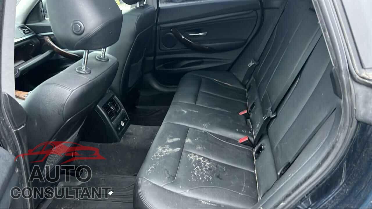 BMW 3 SERIES 2015 - WBA3X5C52FD560159
