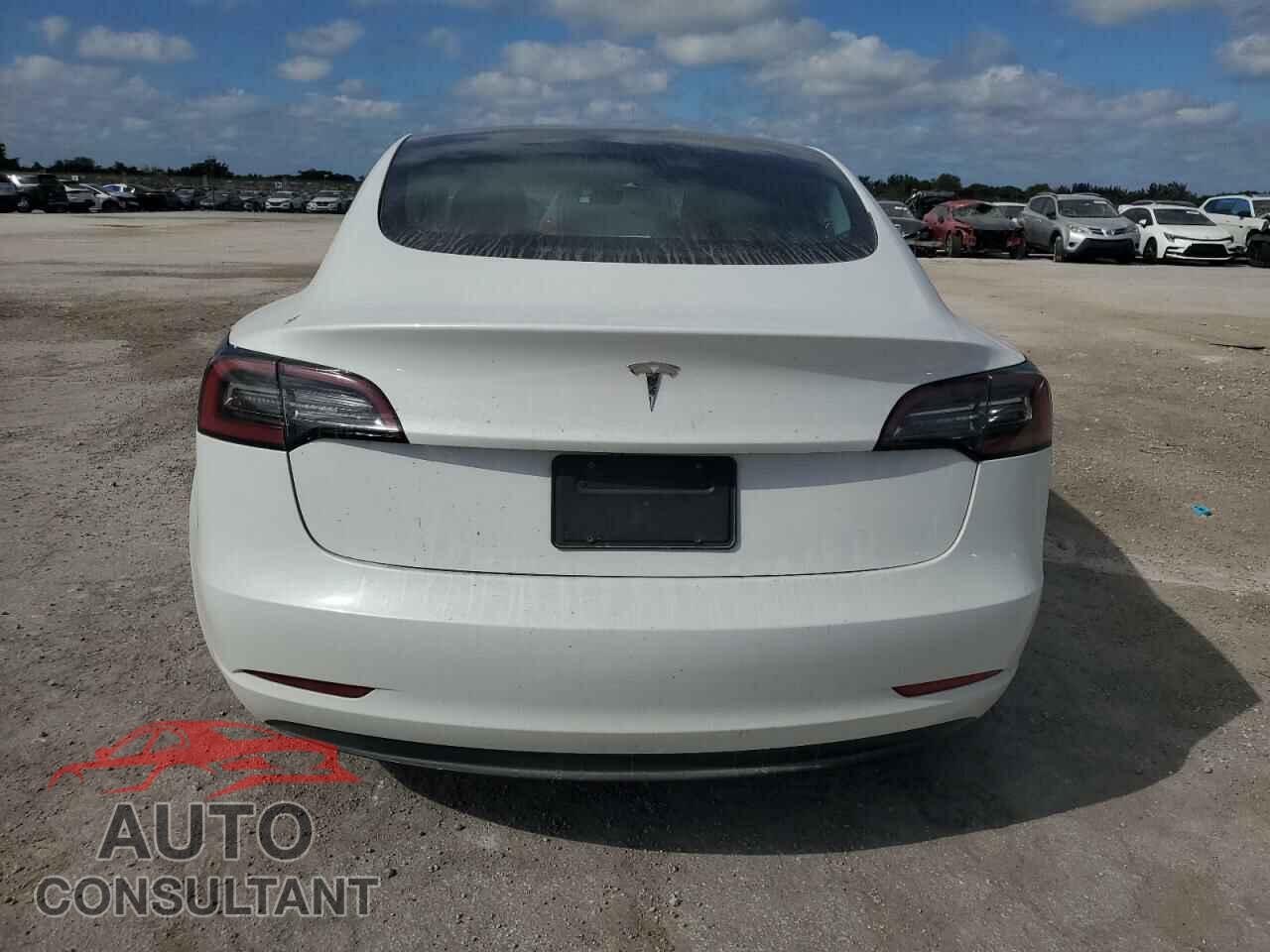 TESLA MODEL 3 2023 - 5YJ3E1EA3PF447858