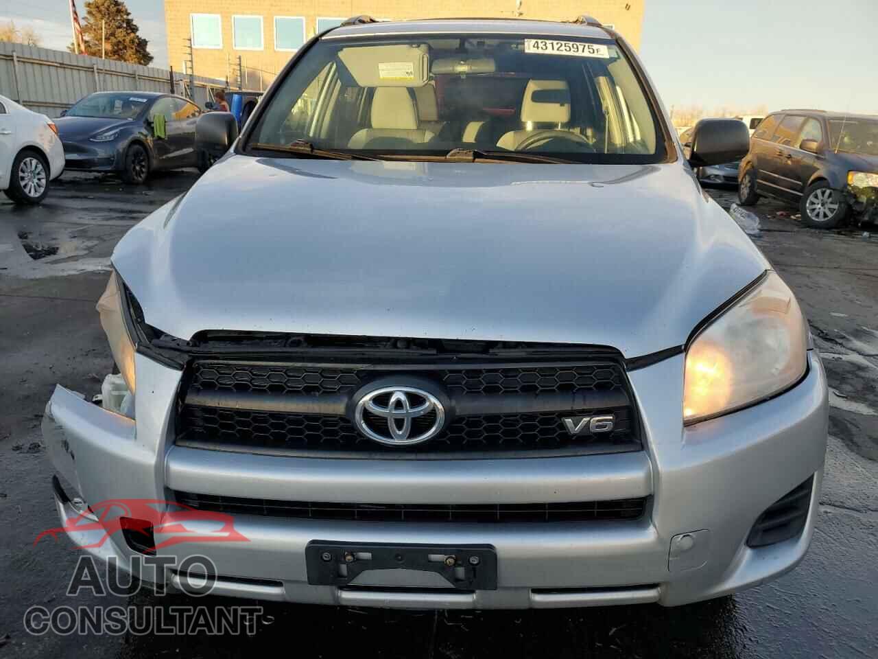 TOYOTA RAV4 2012 - 2T3BK4DV6CW089072