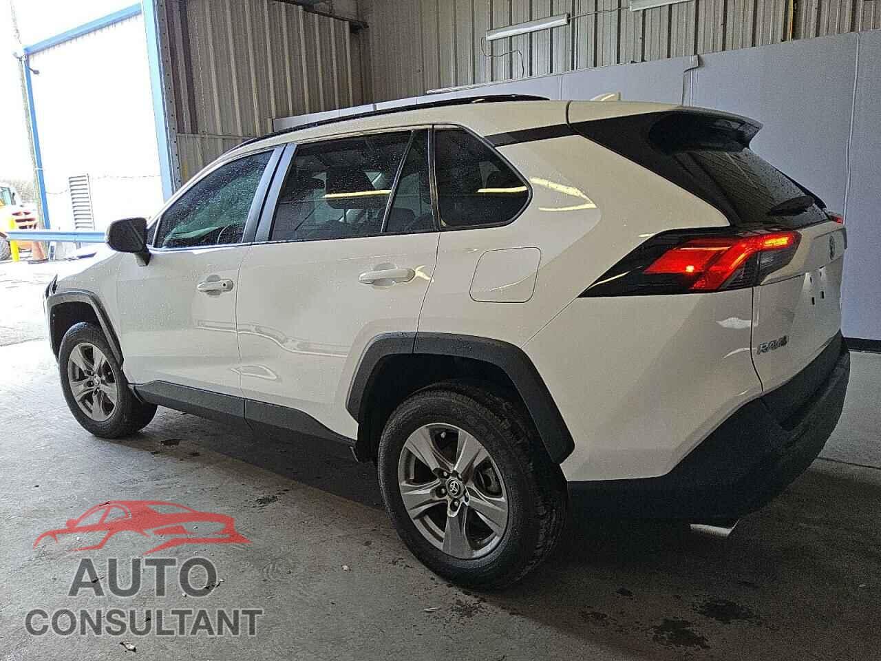 TOYOTA RAV4 2023 - 2T3W1RFVXPC246771