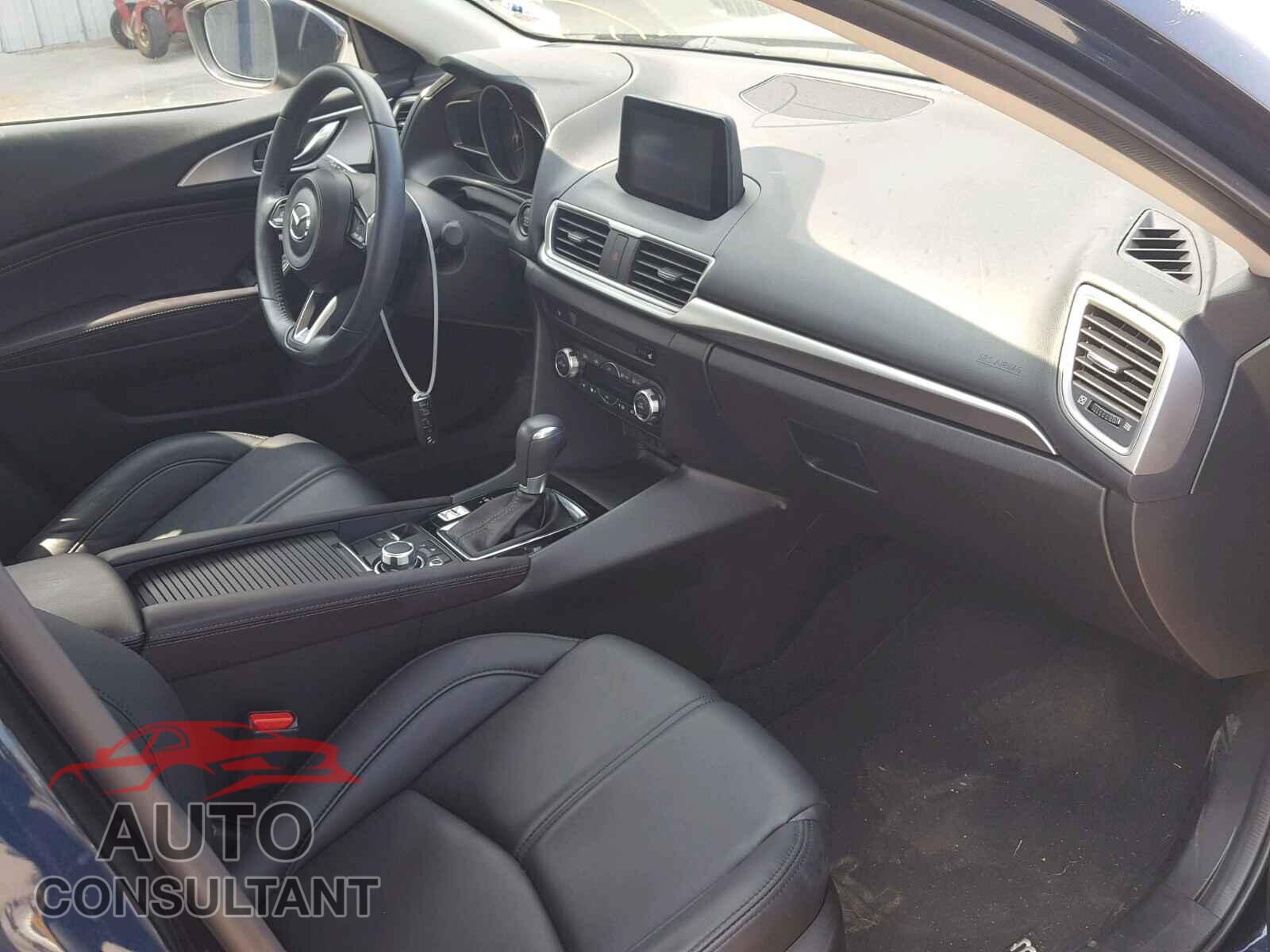 MAZDA 3 2017 - JM1BN1V78H1101282