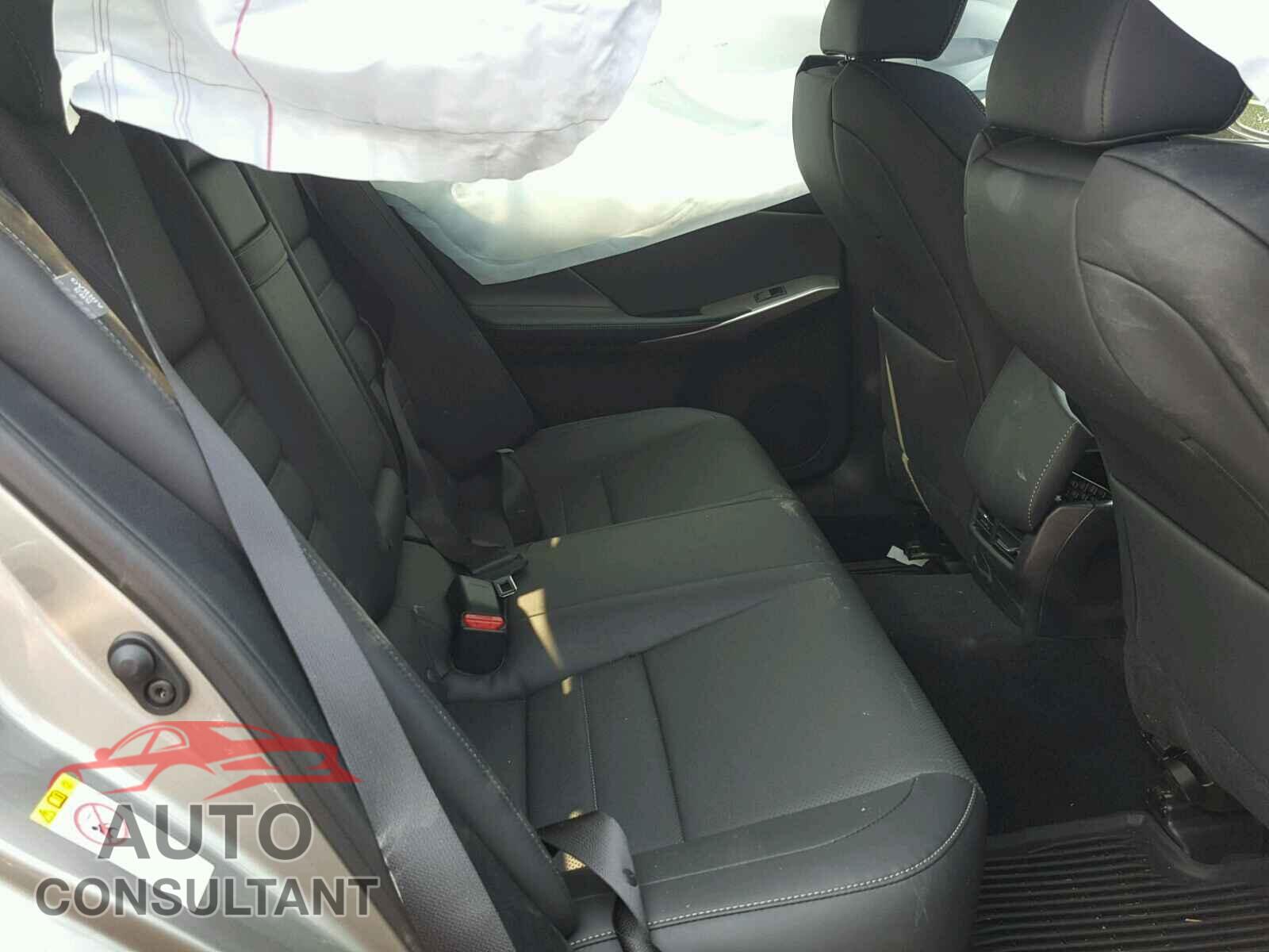 LEXUS IS 2017 - JTHCM1D27H5016244