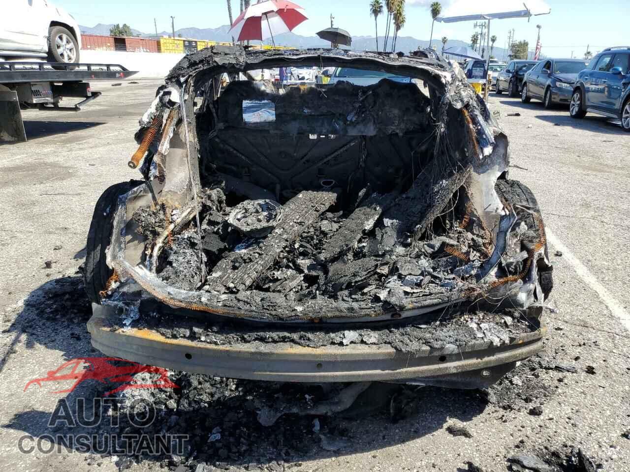 TESLA MODEL S 2019 - 5YJSA1E27KF313699