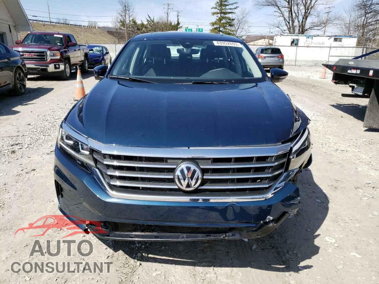 VOLKSWAGEN PASSAT 2021 - 1VWSA7A32MC003247