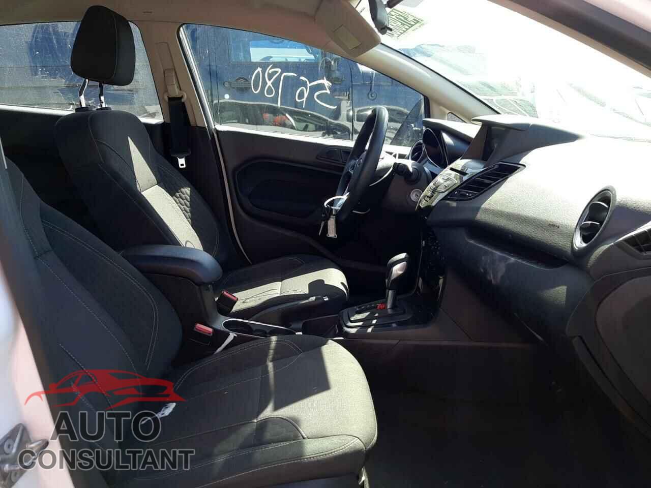 FORD FIESTA 2019 - 3FADP4EJ9KM136851